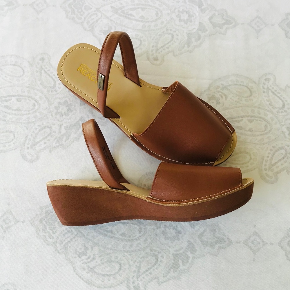 Kenneth Cole REACTION | Slingback Brown Wedges